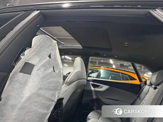 Audi Q8 (4M) 2026 Черный из Кореи, фото 4