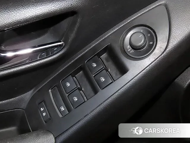 Chevrolet (GM Daewoo) The New Trax 2018 Серый из Кореи, фото 4