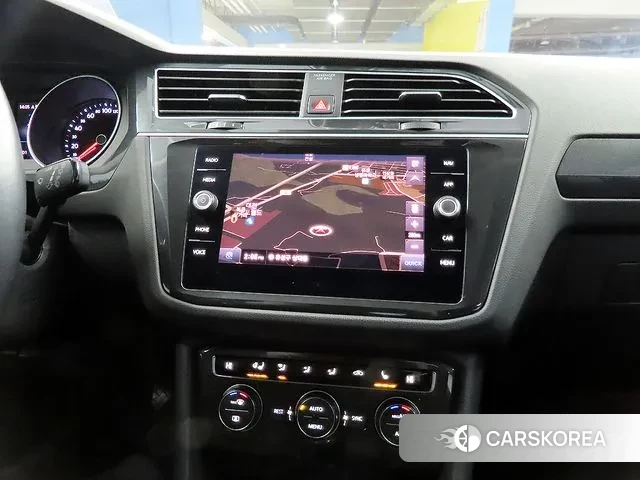 Volkswagen Tiguan second Generation 2020 Серый из Кореи, фото 4