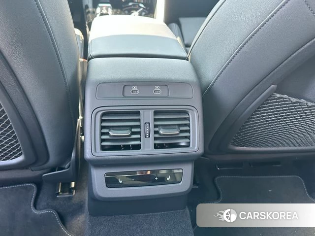 Audi Q5 (80A) 2025 Черный из Кореи, фото 4