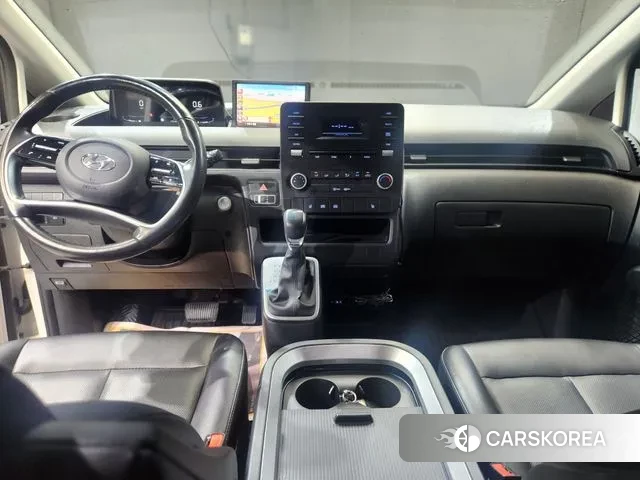 Hyundai Staria 2022 Белый из Кореи, фото 4