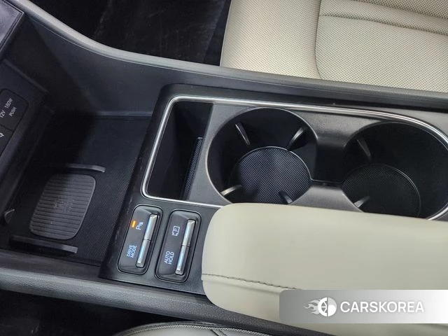 Hyundai Sonata D Edge Hybrid (DN8) 2024 Белый из Кореи, фото 4
