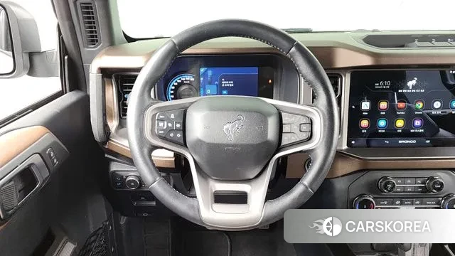 Ford Bronco 6th Generation 2022 Цвет галактики из Кореи, фото 4