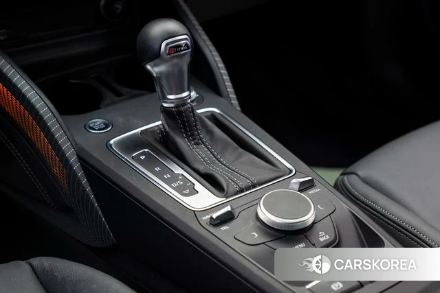 Audi Q2L 2021 Белый из Китая, фото 4