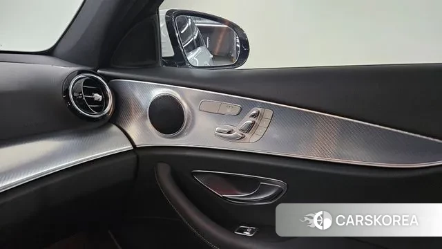 Mercedes-Benz E-Class W213 2020 Белый из Кореи, фото 4