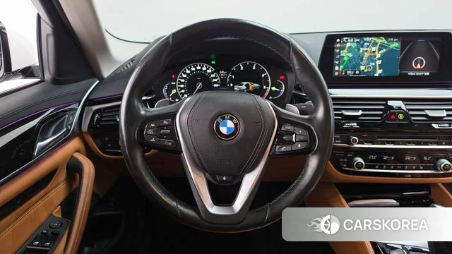 BMW 5 Series (G30) 2018 Белый из Кореи, фото 4