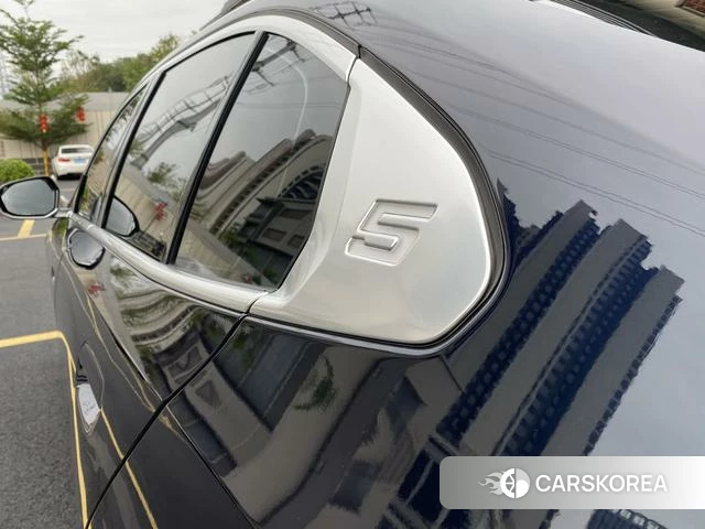 BMW 5 series 2025 Черный из Китая, фото 4