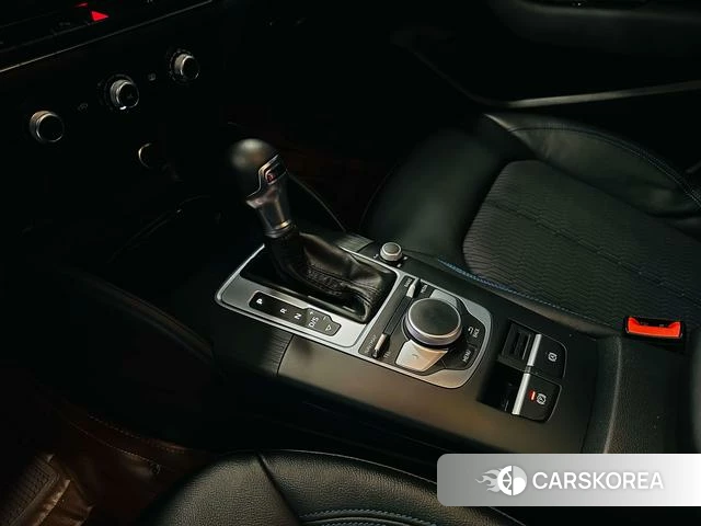 Audi A3 2020 Белый из Китая, фото 4