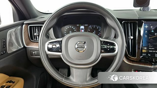 Volvo XC60 second Generation 2021 Черный из Кореи, фото 4