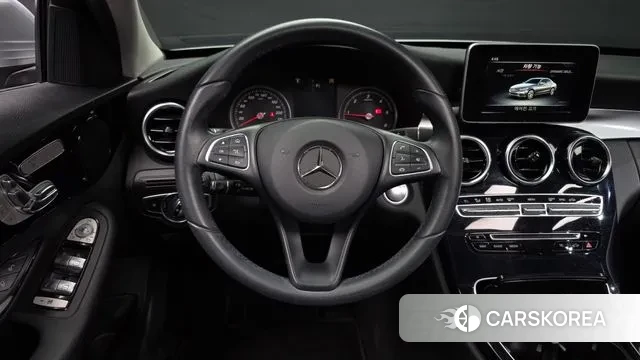 Mercedes-Benz C-Class W205 2018 Серебряный из Кореи, фото 4