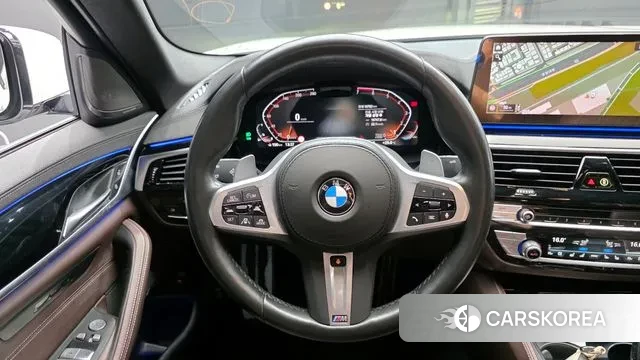 BMW 5 Series (G30) 2023 Белый из Кореи, фото 4