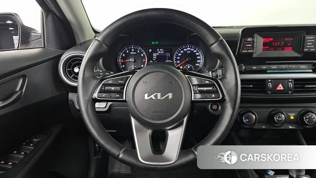Kia The New K3 2nd generation 2021 Белый из Кореи, фото 4