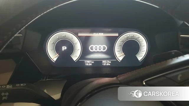Audi A3 2023 Белый из Китая, фото 4