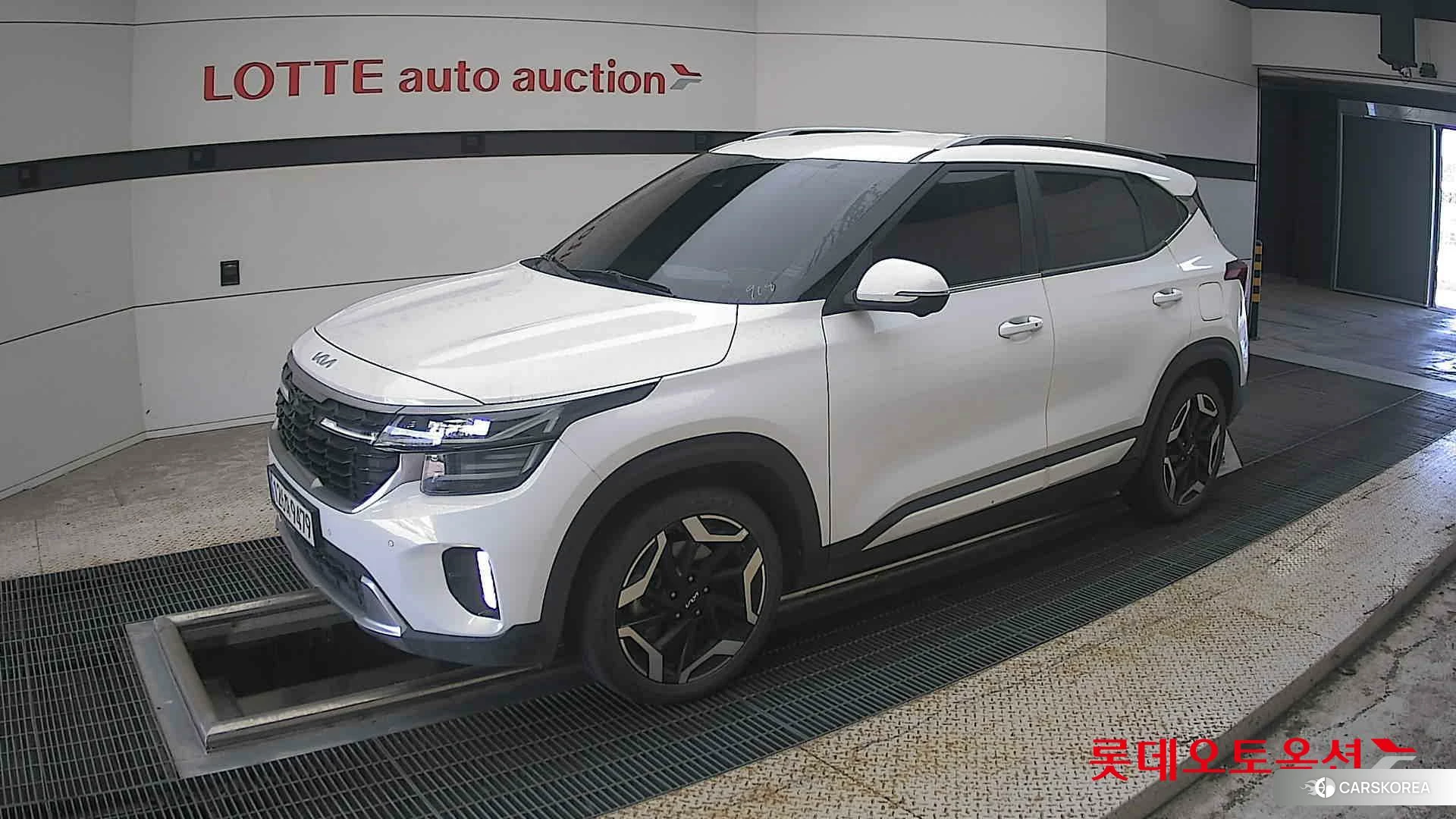 Kia Seltos 2023 Белый из Кореи, фото 4