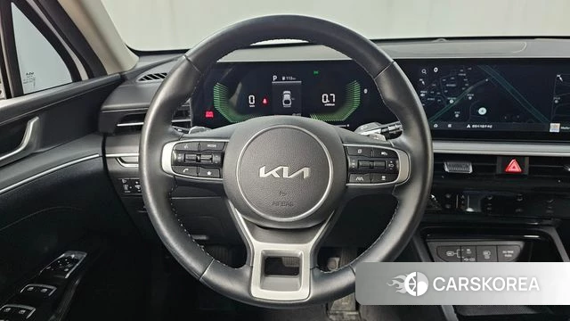 Kia The New K5 3rd generation 2025 Белый из Кореи, фото 4