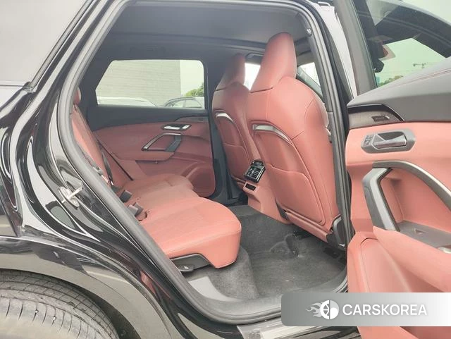Audi Q5L 2026 Черный из Китая, фото 4