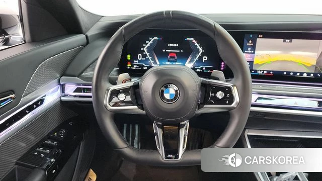 BMW 7 Series (G70) 2023 Черный из Кореи, фото 4