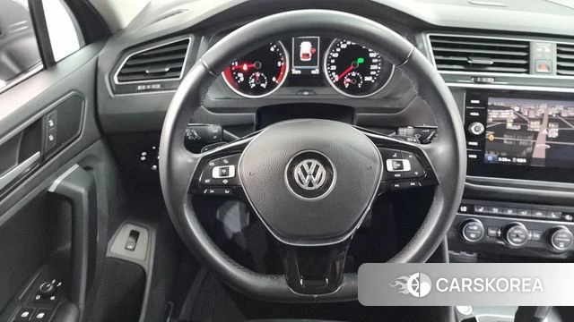 Volkswagen Tiguan second Generation 2020 Серый из Кореи, фото 4