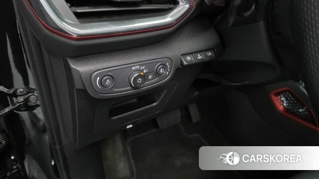 Chevrolet (GM Daewoo) Trailblazer 2023 Черный из Кореи, фото 4