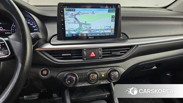 Kia The New K3 2nd generation 2021 Белый из Кореи, фото 4