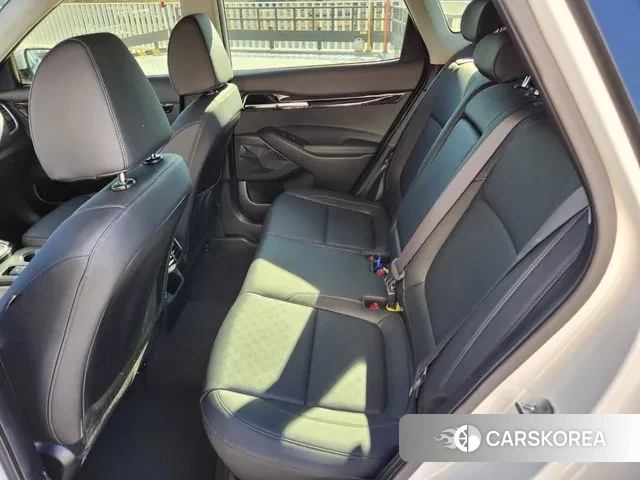 Kia Seltos 2022 Белый из Кореи, фото 4