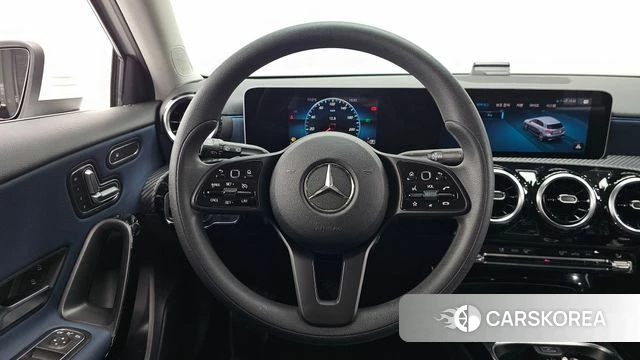 Mercedes-Benz A-Class W177 2019 Белый из Кореи, фото 4