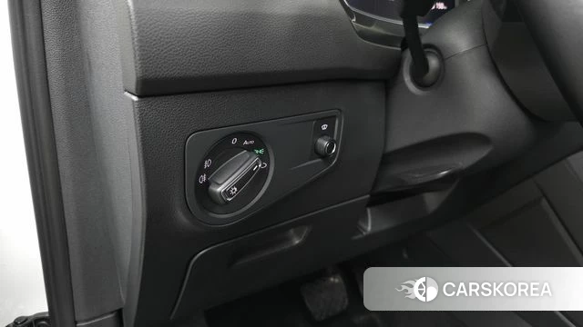 Volkswagen Tiguan Allspace 2020 Белый из Кореи, фото 4