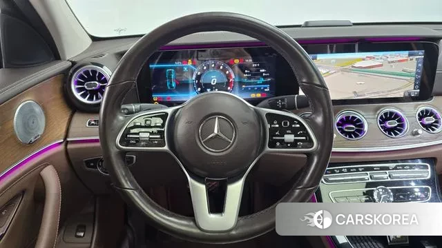 Mercedes-Benz E-Class W213 2018 Белый из Кореи, фото 4