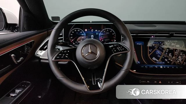Mercedes-Benz E-Class W214 2024 Белый из Кореи, фото 4
