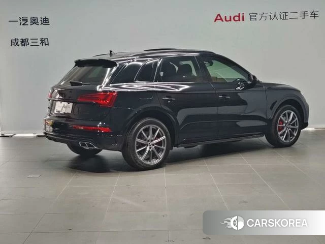 Audi Q5L 2021 Черный из Китая, фото 4