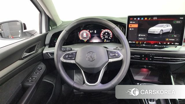 Volkswagen Golf 8th Generation 2025 Белый из Кореи, фото 4