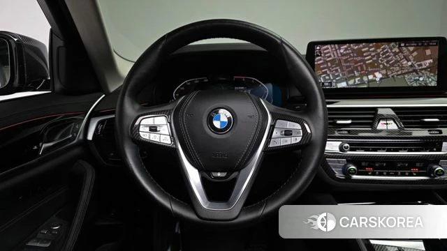 BMW 5 Series (G30) 2022 Черный из Кореи, фото 4