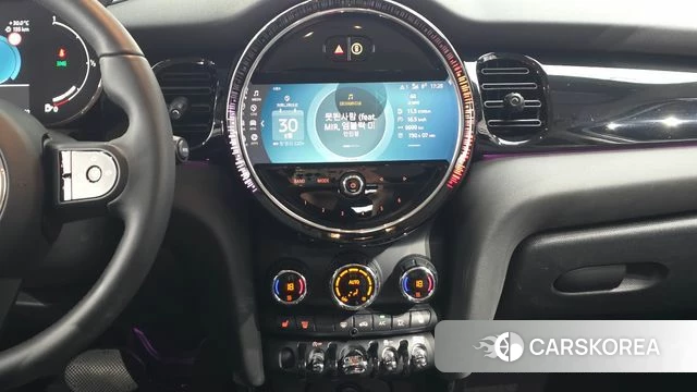 Mini Cooper 2023 Белый из Кореи, фото 4