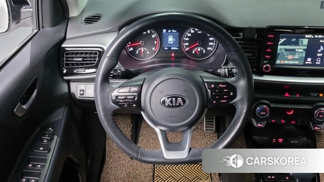 Kia Stonic 2019 Белый из Кореи, фото 4