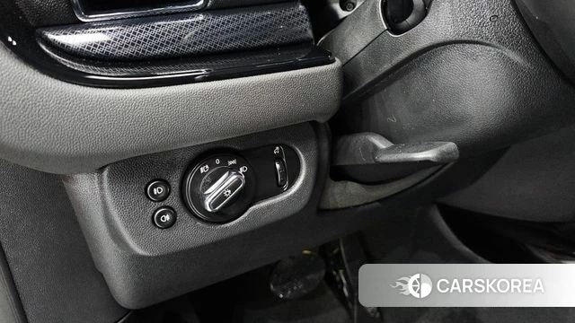 Mini Cooper Clubman 2023 Красный из Кореи, фото 4