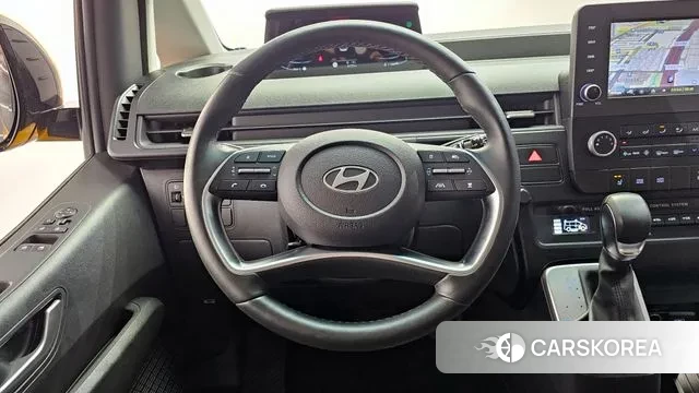 Hyundai Staria 2024 Желтый из Кореи, фото 4