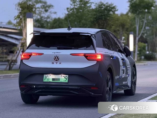 Volkswagen ID.3 2026 Серебристо-серый из Китая, фото 4