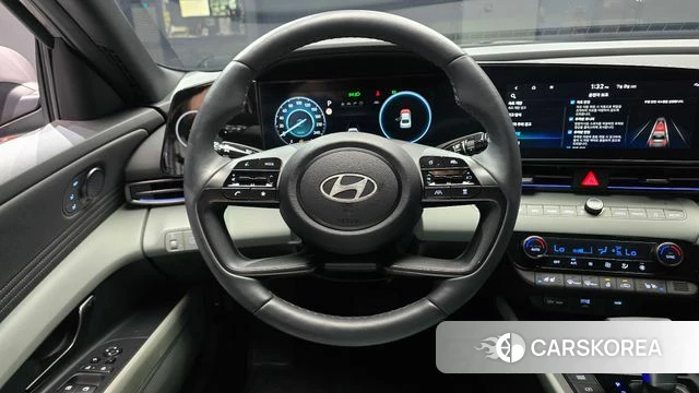Hyundai The New Avante Hybrid (CN7) 2024 Серебристо-серый из Кореи, фото 4