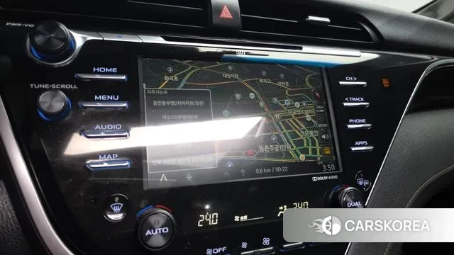 Toyota Camry (XV70) 2018 Белый из Кореи, фото 4