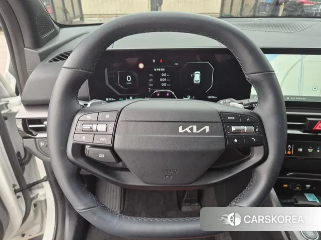 Kia The New Sportage 5th Generation Hybrid 2025 Белый из Кореи, фото 4