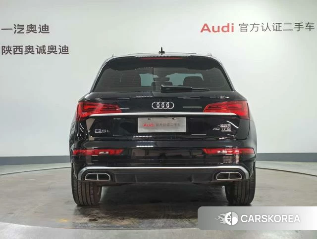 Audi Q5L 2023 Черный из Китая, фото 4