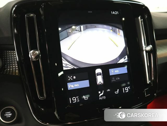 Volvo XC40 2020 Цвет галактики из Кореи, фото 4