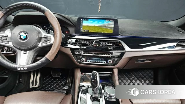 BMW 5 Series (G30) 2018 Синий из Кореи, фото 4
