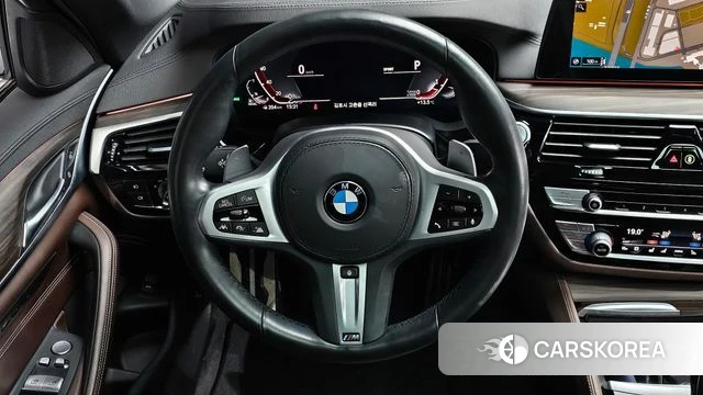 BMW 5 Series (G30) 2020 Белый из Кореи, фото 4