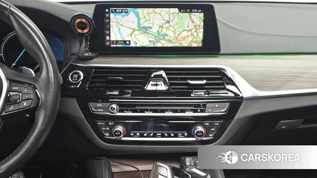 BMW 5 Series (G30) 2018 Черный из Кореи, фото 4