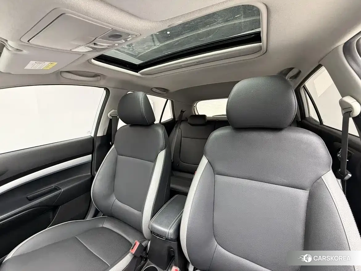 Kia Yi Ran 2021 Белый из Китая, фото 4