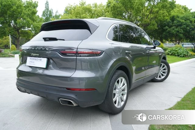 Porsche Cayenne E-Hybrid 2021 Темно-серый из Китая, фото 4