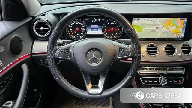 Mercedes-Benz E-Class W213 2018 Серый из Кореи, фото 4