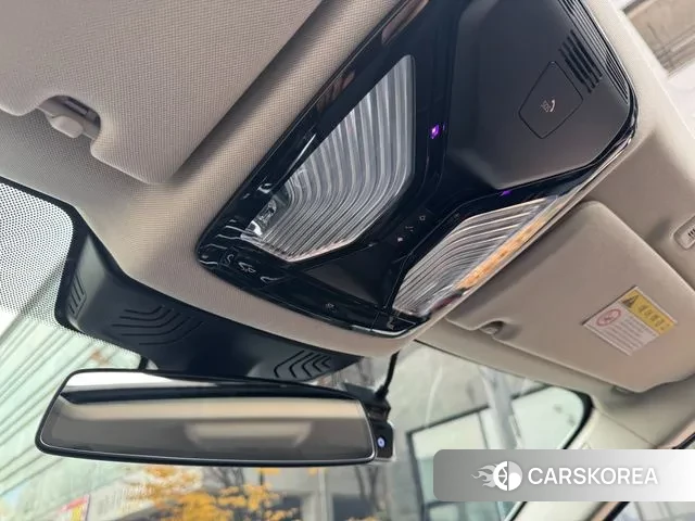 BMW 5 Series (G30) 2018 Белый из Кореи, фото 4