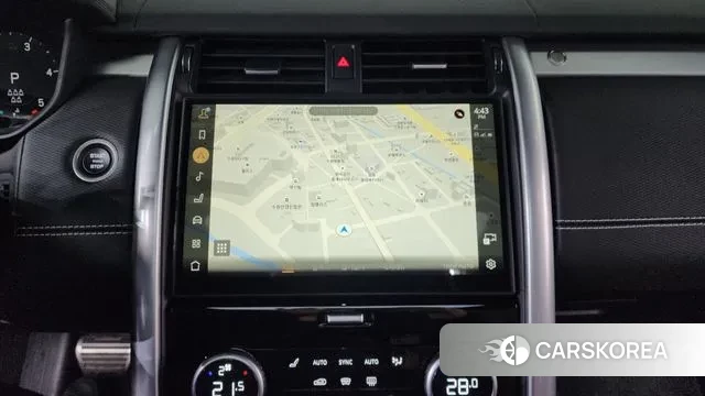 Land Rover Discovery 5 2024 Белый из Кореи, фото 4